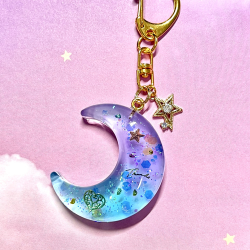 月のキーホルダー(ハンドメイド) お月様キーホルダー キーリング 東風 通販 17973542｜Creema(クリーマ
