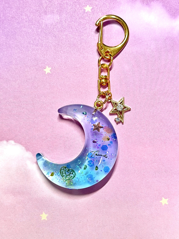 月のキーホルダー(ハンドメイド) お月様キーホルダー キーリング 東風 通販 17973542｜Creema(クリーマ