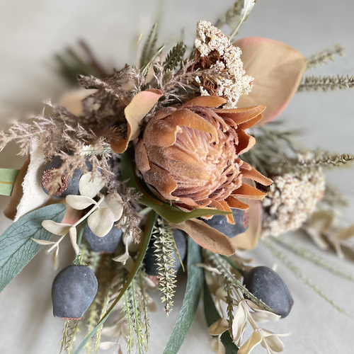 ミニプロテアのアーティフィシャルフラワースワッグ スワッグ atelier