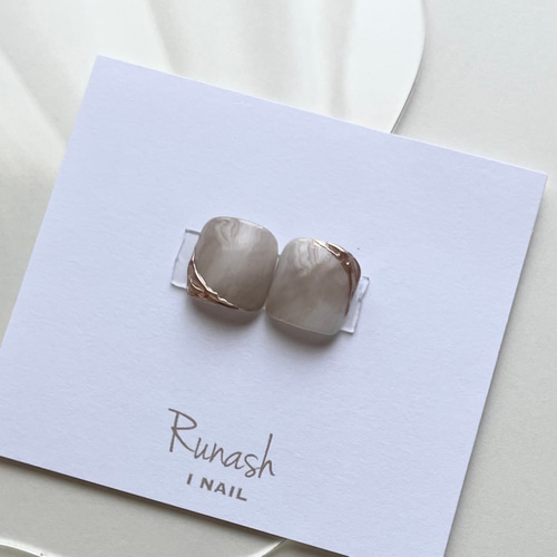 フットネイル】ふわふわニュアンス フットネイルチップ