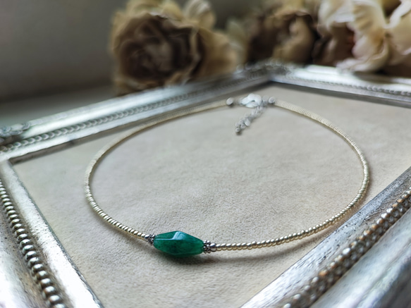 グリーンアベンチュリンのシンプルチョーカーネックレス 5枚目の画像