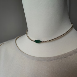 グリーンアベンチュリンのシンプルチョーカーネックレス 7枚目の画像