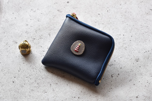 漁師の娘サイフ　(箱入り娘）ネイビー　灯台刺繍　 2枚目の画像