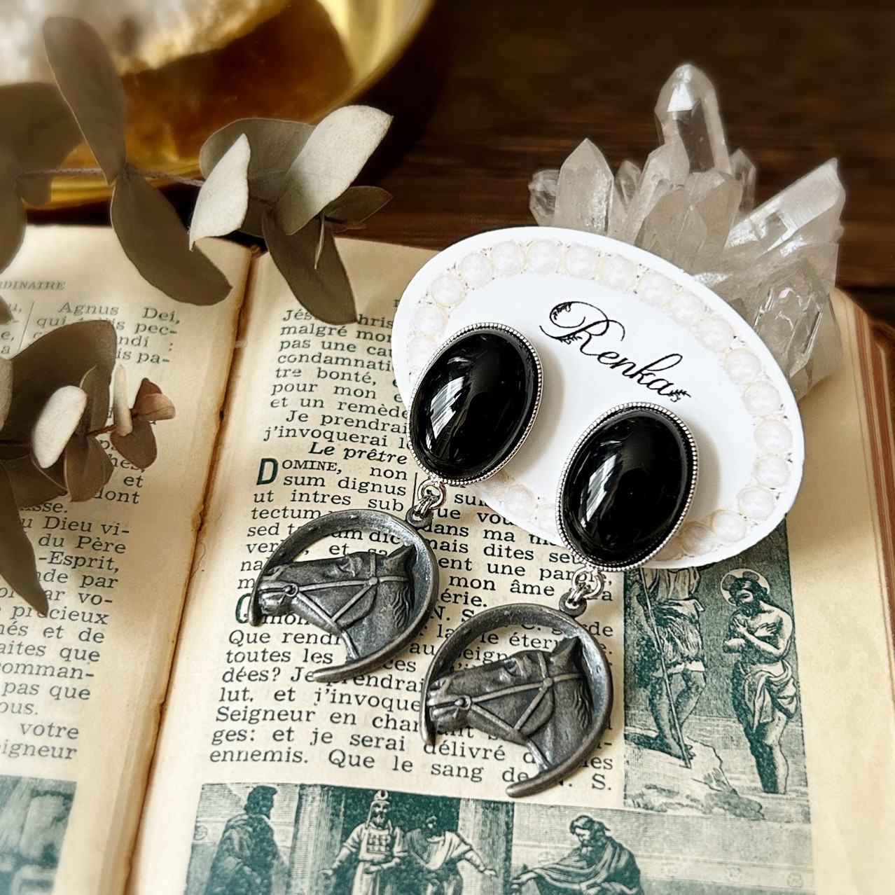 ブラックオニキスと馬のイヤリング【アニマル･ヴィンテージ･天然石･大人カジュアル･クール･上品】{RPS-109er｝