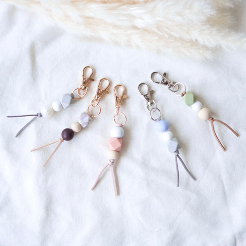 ビーズ刺繍　果物モチーフ　バッグチャーム　夏アクセサリー　6種のフルーツが実る ビーズ刺繍 果物モチーフ バッグチャーム アクセサリー 【6種の