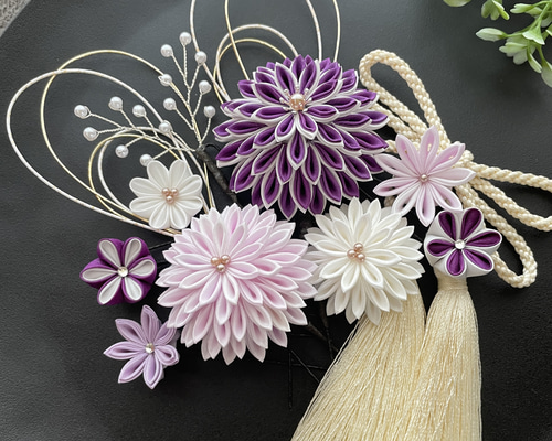 上品で華やかな成人式用髪飾り《 正絹×つまみ細工 》和装用 ヘア飾り