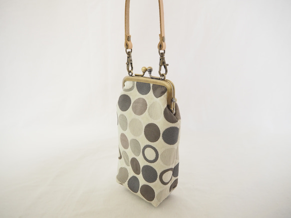 灰色圓點提花煙袋 第4張的照片