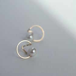 【14kgf or Silver】月とパール キャッチレス-Small ring- 6枚目の画像