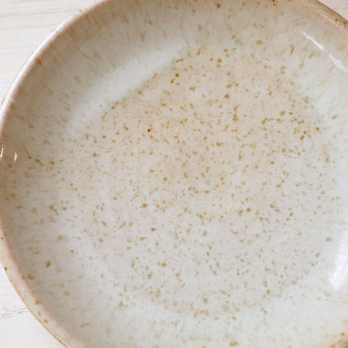 藁灰釉の深皿 ＊ 5 中皿 TSUCHI-HANAKI 通販 17975248｜Creema