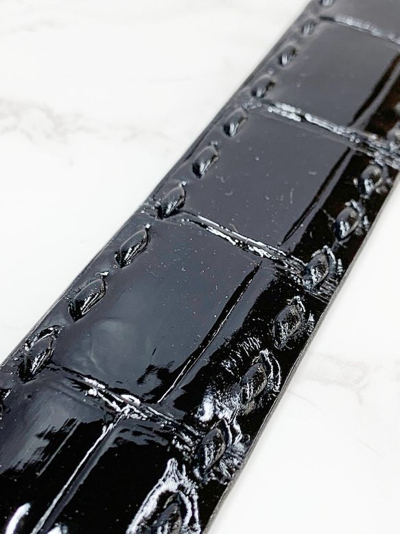 日本製　クロコダイル　手縫い　L L サイズ　ハンドステッチ　ベルト　３５㎜巾　上質　エキゾチックレザー 画像参照