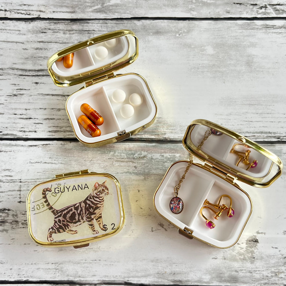 〔ピルケース〕おしゃれでかわいい！持ち運びしやすい外国切手のケース（アメリカンショートヘア）ラッピング無料！プレゼントに 2枚目の画像