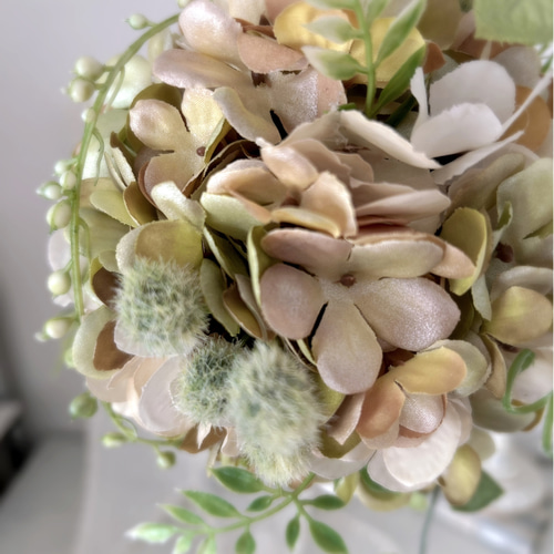 紫陽花フライングボール*・゜゜・*:.。..。.:*・ アンティークカラー紫陽花ボール/ボール型アレンジ/フラワーボール