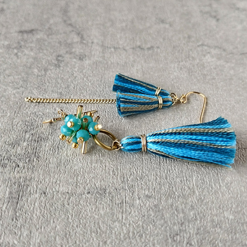 タッセル フリンジ アシンメトリー ピアス イヤリング ノンホール