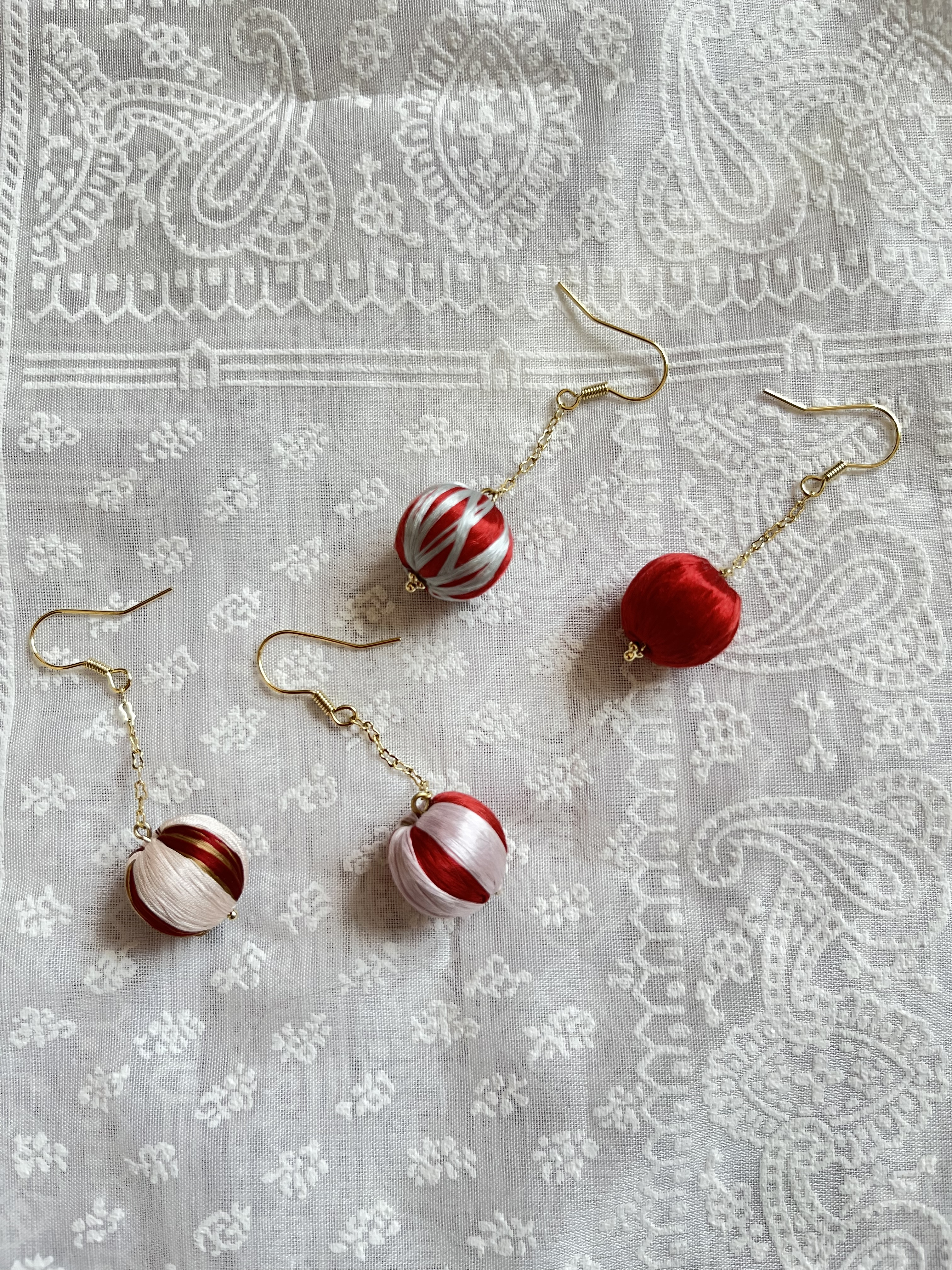 【セレクトピアス】紬糸でつくった艶糸ピアス