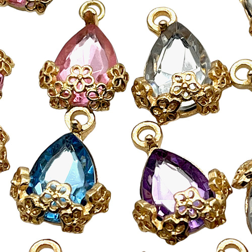 チャーム ドロップ ダイヤパーツ しずく 同色4個 フラワー ネックレス