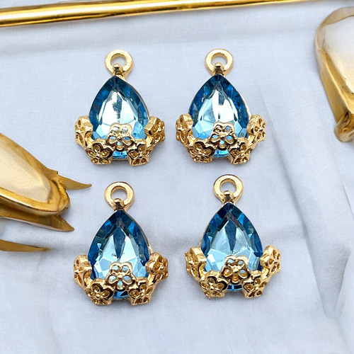 チャーム ドロップ ダイヤパーツ しずく 同色4個 フラワー ネックレス