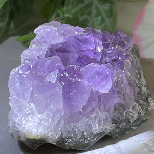 愛の守護石】レインボー アメジスト 紫水晶 クラスター 原石