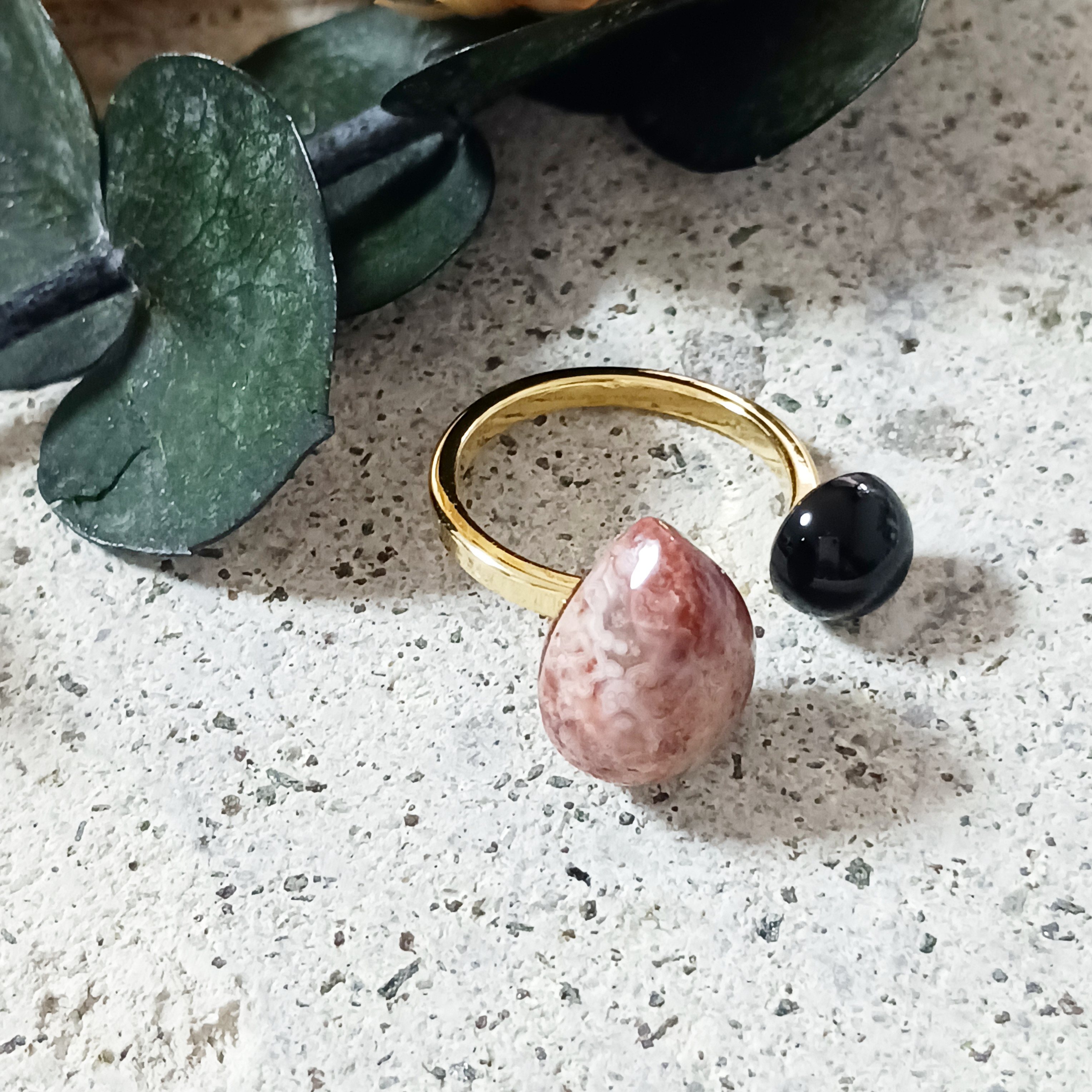 【絵画リング　ムンク】天然石フォークリング　ラグナレースアゲート　オニキス　オープンリング　フォークリング　フリーサイズ