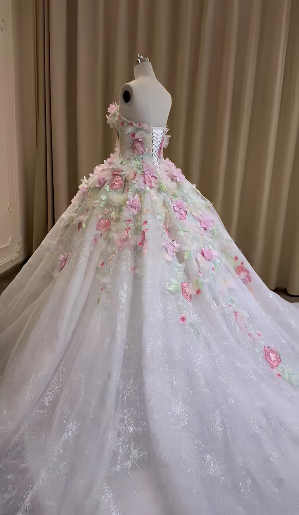 憧れのドレス！可愛い　ピンク　お花飾り　サイズオーダー可能　プリンセスライン　お姫様パーティードレス卒業式結婚式挙式前撮 