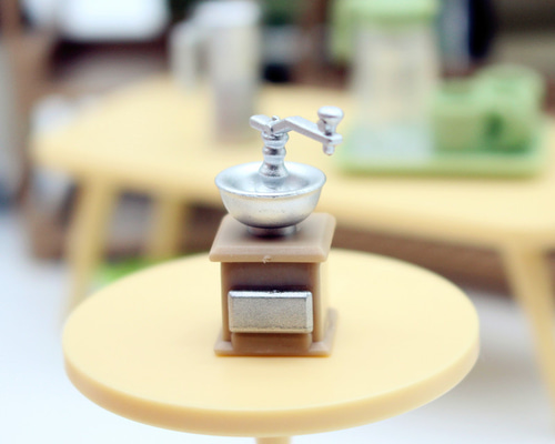 original handmade miniature dool size ． アンティーク風