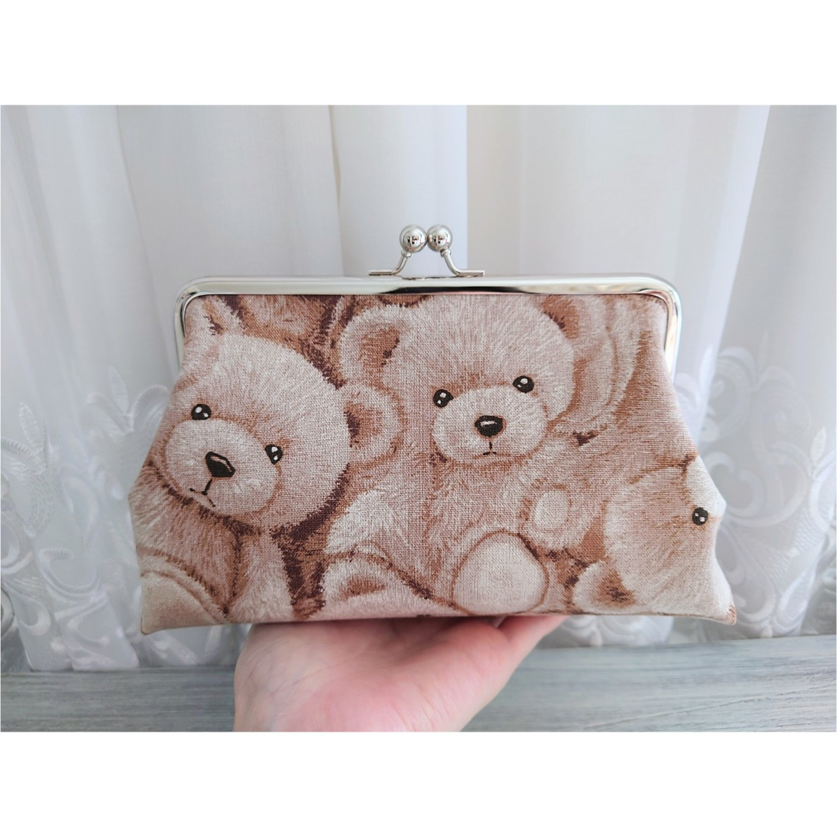 ふわふわくまさんのぬいぐるみポーチ*クマ熊ぬい活ぬい撮り
