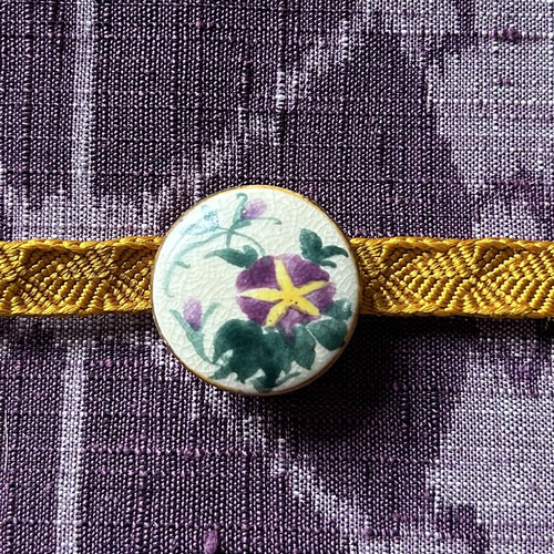 アンティーク薩摩ボタンの優美な朝顔の帯留め「夏花インフィニティ