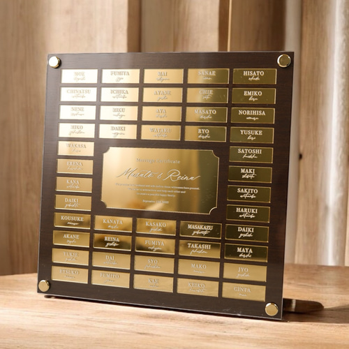 上品な輝きの結婚証明書 【ゴールド×ウォルナット】美しいミラー