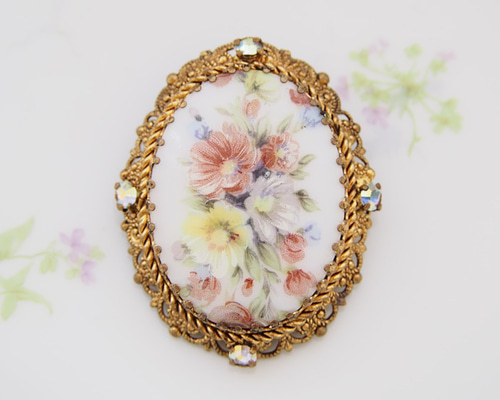 ヴィンテージ Unsigned Beauty アンティークゴールドトーン フラワー