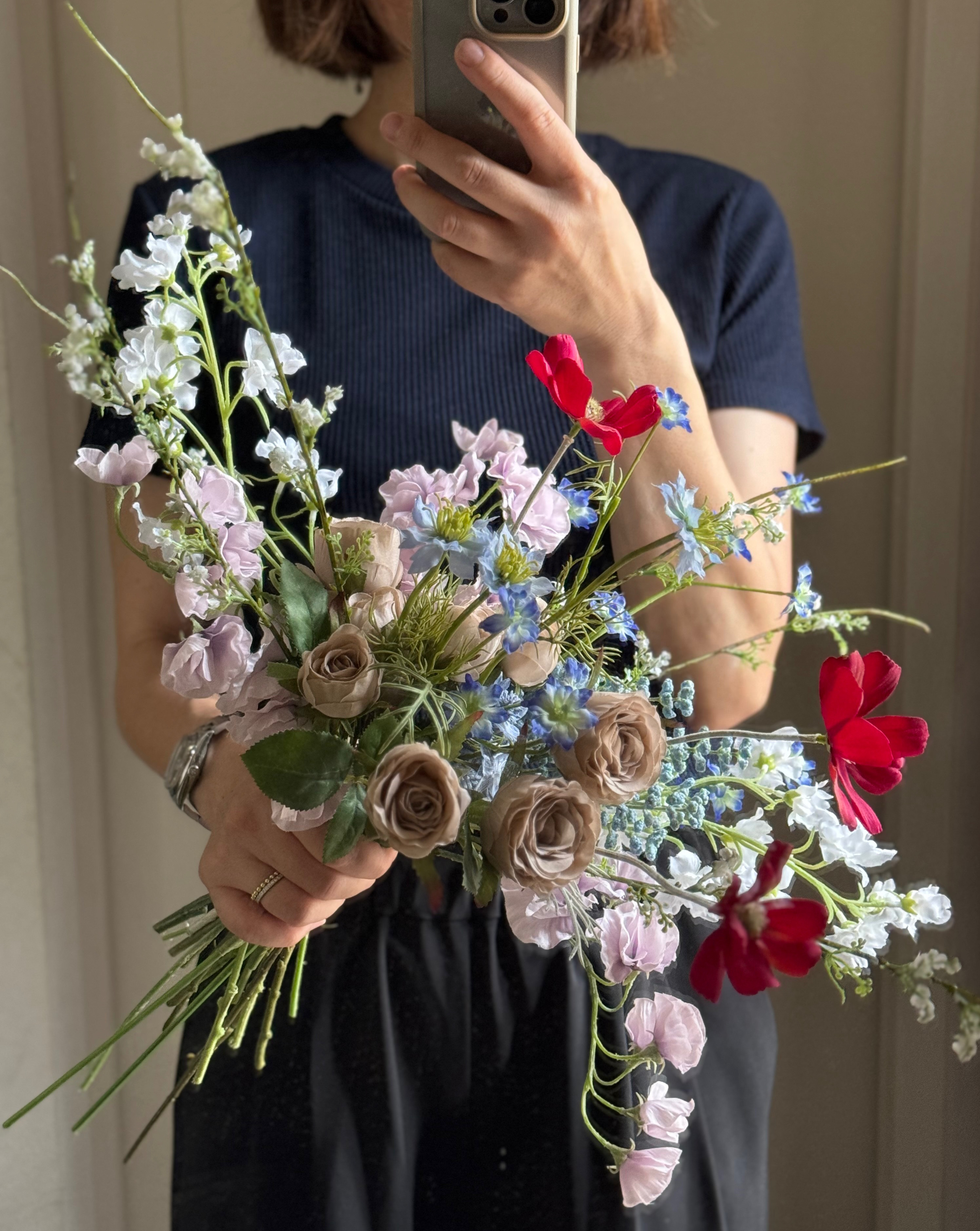 セット　バラとコスモスのブーケ　スイトピー　ウエディング　前撮りブーケ　造花　クラッチブーケ　韓国風　結婚式ブーケ