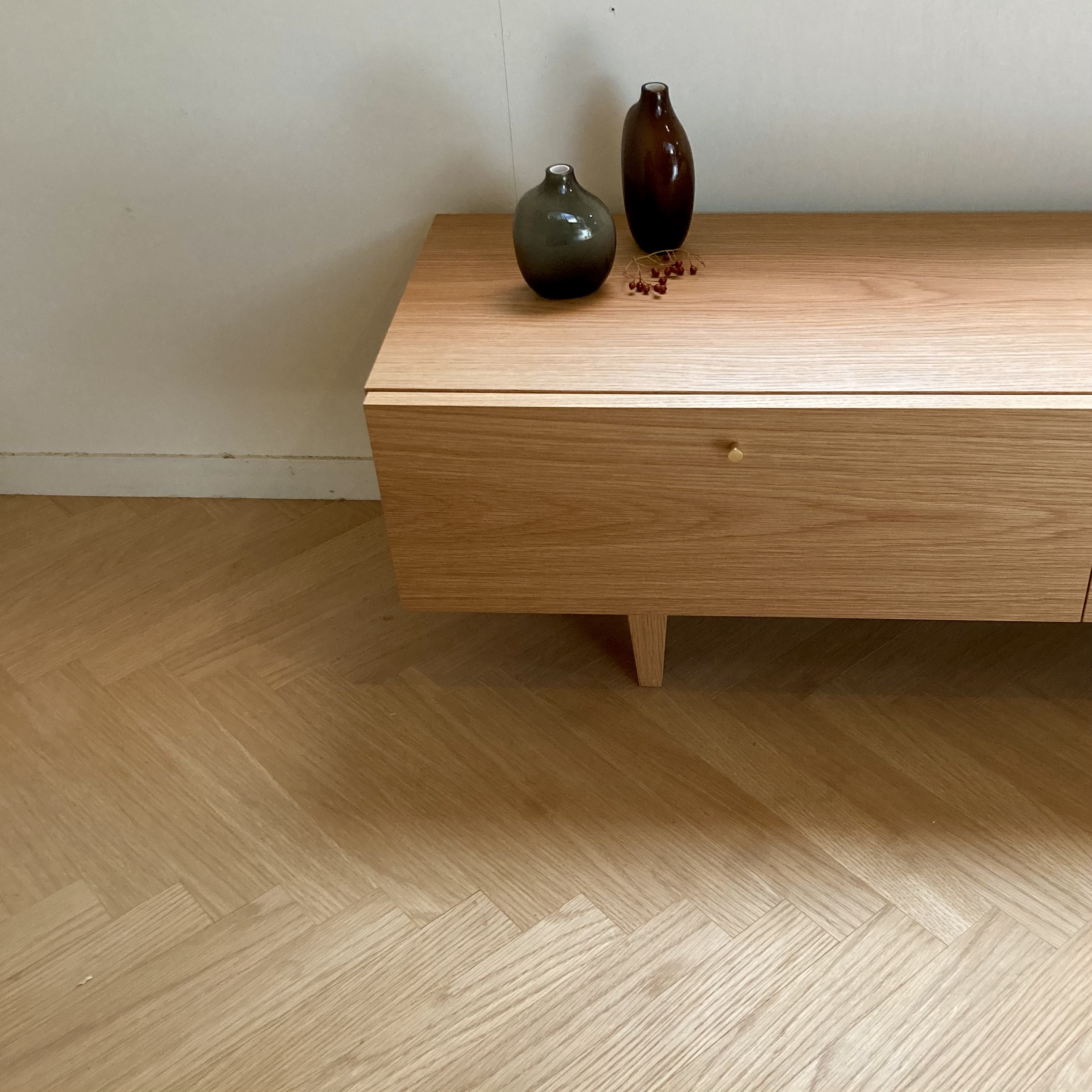 テレビボード　180cm  オーク　テレビ台　北欧　おしゃれ　無垢　突板　オープン　ローボード