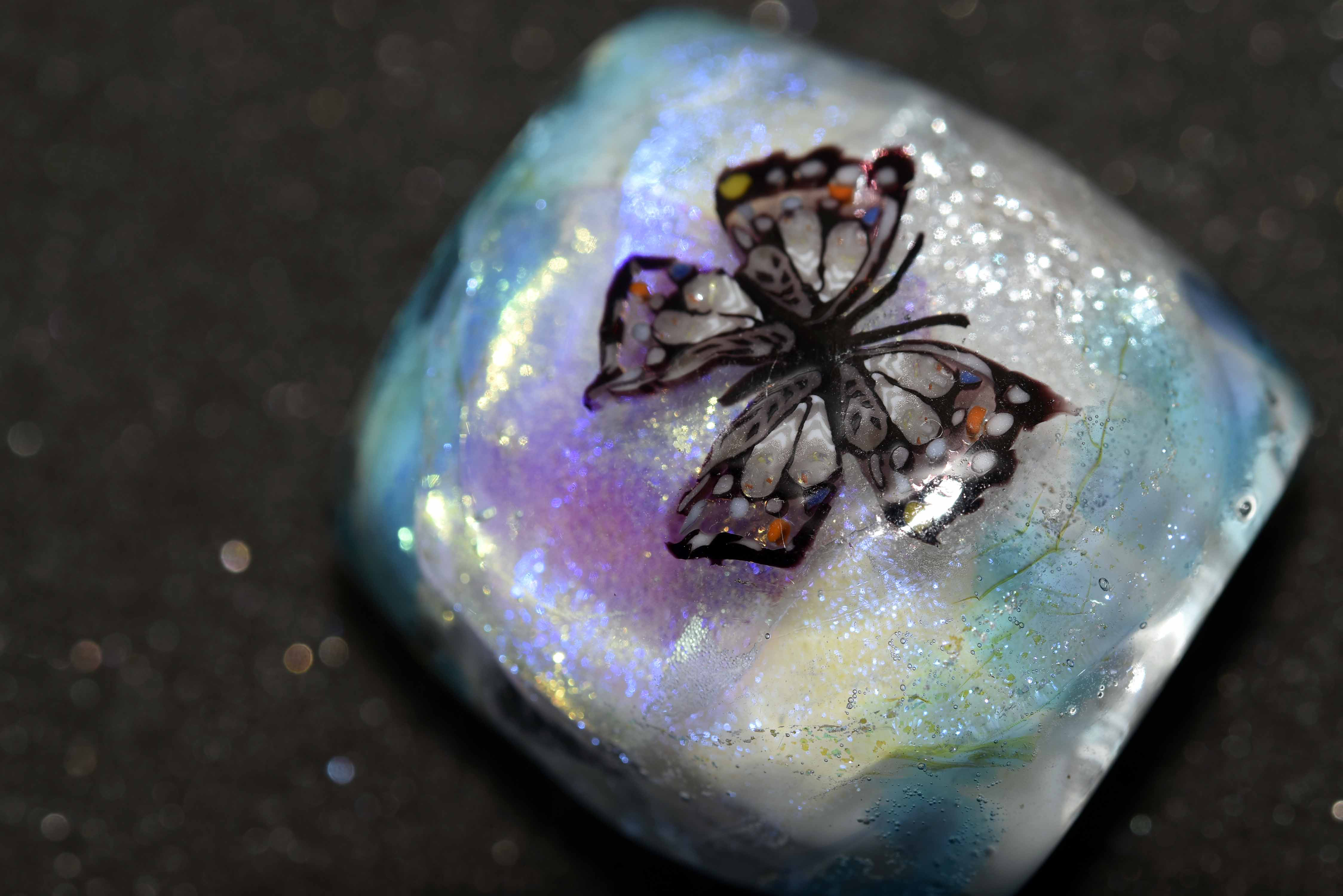 創作作家一点物　　ガラス蝶の帯留め（Ｙ1875-450　） とんぼ玉　glass beads 帯留め　ガラスアクセサリー 16,900円