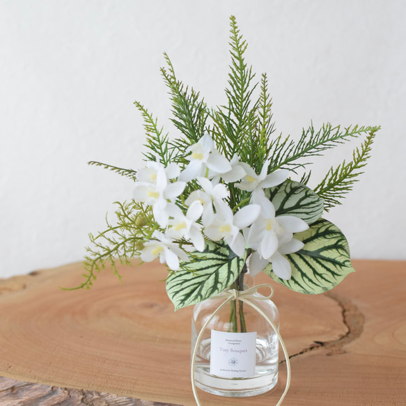 Creema限定！涼しげ♪洋ランと観葉植物のフェイクウォーターアレンジ 2枚目の画像