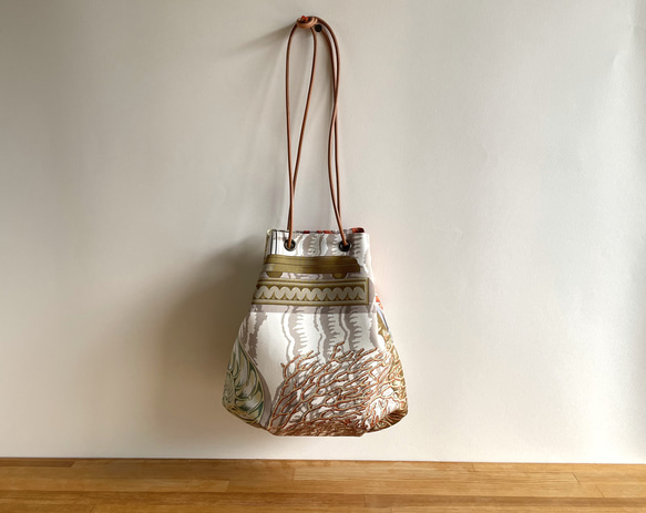 am423 驚異の部屋のBAG Cデザイン 