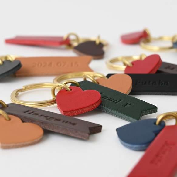 名入れが出来る♪イタリア産レザー6色から組み合わせを楽しむ真鍮リングのキーホルダー 1枚目の画像