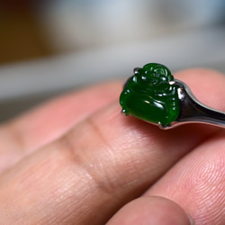 RS7-85 シルバー 深緑 弥勒仏 みろくぶつ ミャンマー産 天然 本翡翠 リング 指輪 フリーサイズ 2枚目の画像