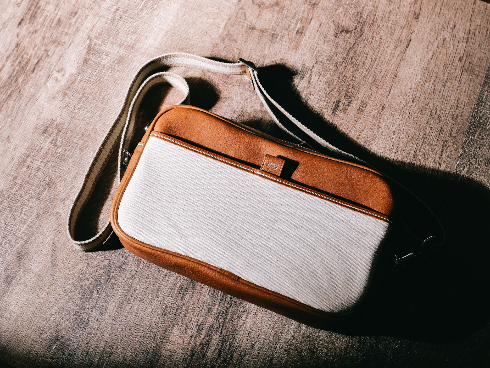 【カスタマイズM.Box】手縫いクラシックカメラバッグ