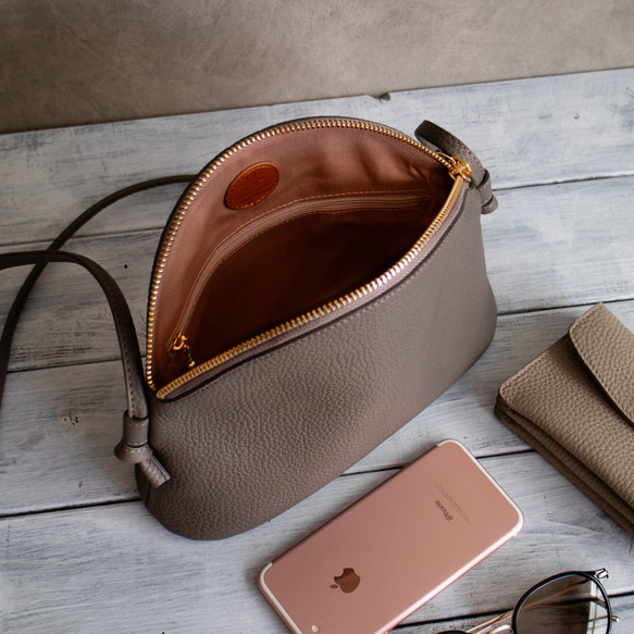 ポシェット 上質本革 シンプル ミニバッグ 大人 コンパクト ミニマル 上品【ブロンズ】 7枚目の画像