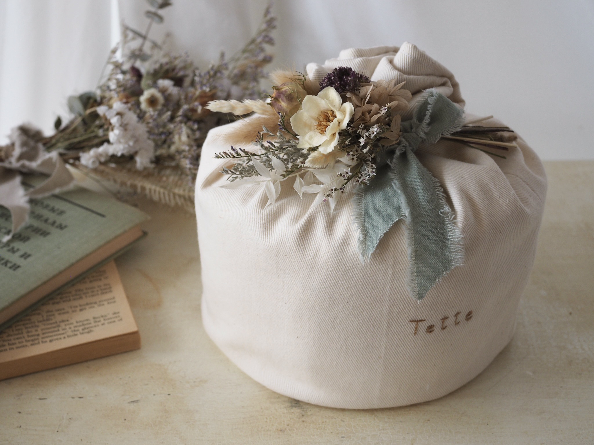 おむつケーキ natural   名前刺繍あり