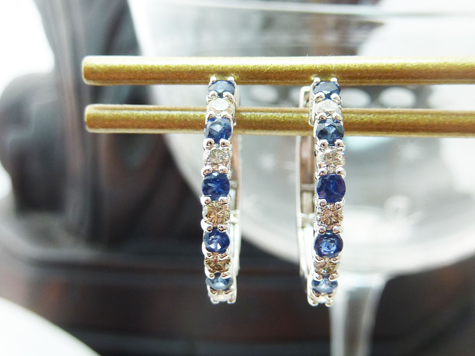 ✧K18WG 天然サファイア・ダイヤモンド フープピアス ピアス