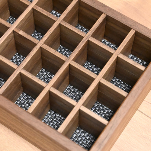 ウォールナットのアロマオイル専用キャリーボックス2段