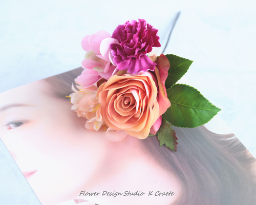 ピーチオレンジの薔薇とカーネーションの花束風のフローレス