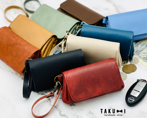 新品☆コーチ☆オンライン限定☆小銭入れ付☆アコーディオンカードケース☆お財布にも ceb764f002de5e2a8170447544f33b