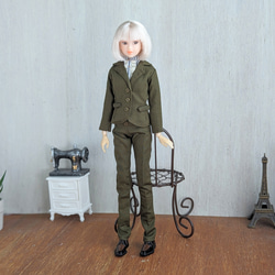 ドール用　衣装(カーキグリーン)　アウトフィット　1/4サイズ　ハンドメイド 28a6319db20fa06016eb26f96009d0