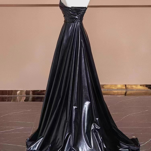 細見えシ 黒 ベアトップ カラードレス 高級感シアーな美しさ お色直し