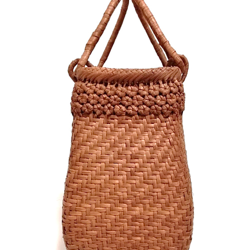 山葡萄バッグ台形高級極細三段花結び かごバッグ 山葡萄バッグ魅力