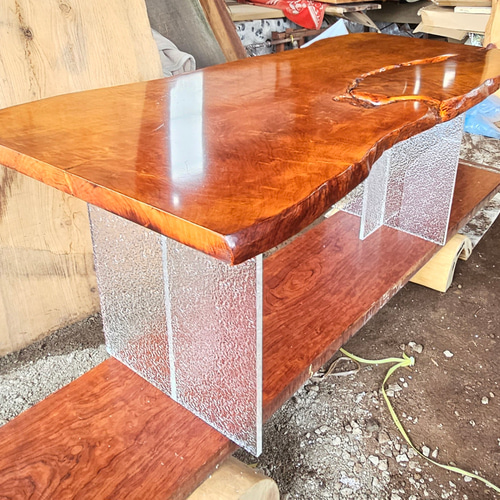 栃　一枚板　ダイニングテーブル 一枚板 ダイニングテーブル 栃 ダイニングテーブル アトリエ一