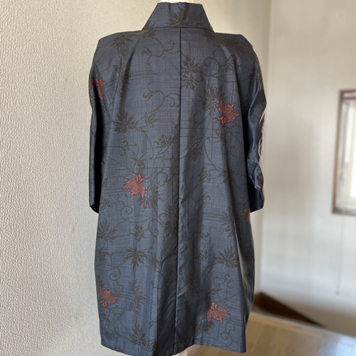 春！SALE8500円♡ 本場大島紬　作務衣　着物リメイク　7マルキ織お洒落上衣 本場大島紬 作務衣 着物リメイク 古典華柄 お洒落な大人女子和の