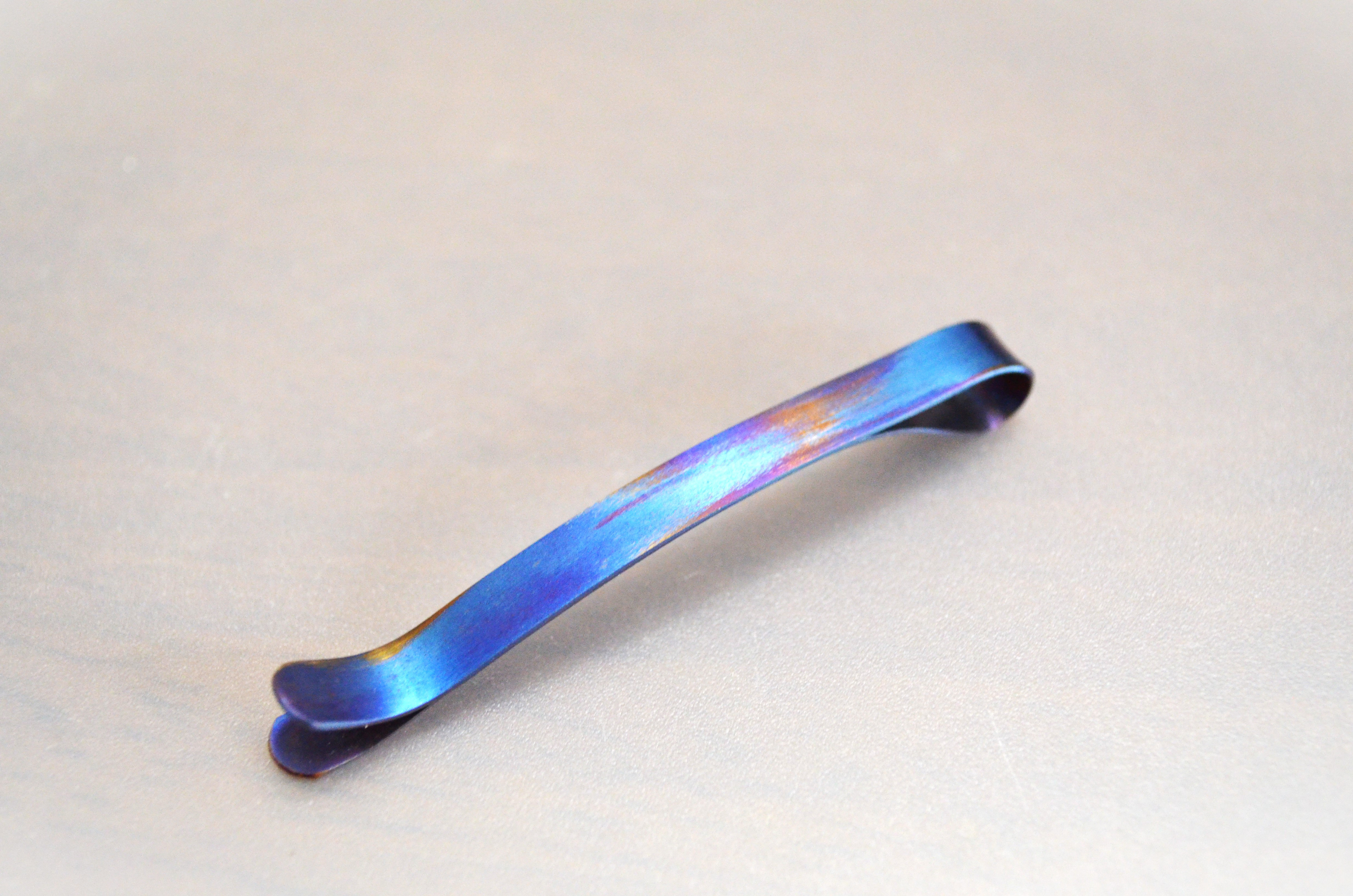Titanium hairpin・幅広チタンヘアピン・絵画のような青や金・メタリックB