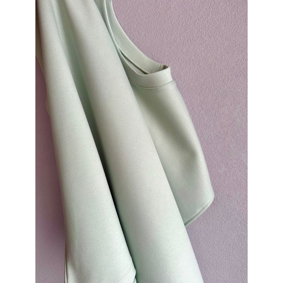 有 2 種顏色和 3 種尺寸可供選擇❤️ 耐老化❤️ 適合成人的精緻上衣❤️ 三維剪裁，從各個方向呈現柔軟、美麗的輪廓 第17張的照片