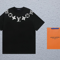 【ユニセックスでお揃いにも♡】Louis Vuitton Tシャツ d919c6b77f6950d130a842b92278cf